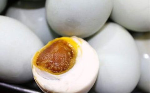 盐水腌制咸鸭蛋的比例最佳方法(腌咸鸭蛋的方法,腌咸鸭蛋的方法 盐水比例)-机械百科